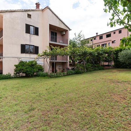Apartment Milka 로비니 외부 사진