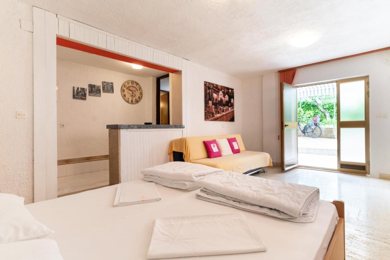 Apartment Milka 로비니 외부 사진
