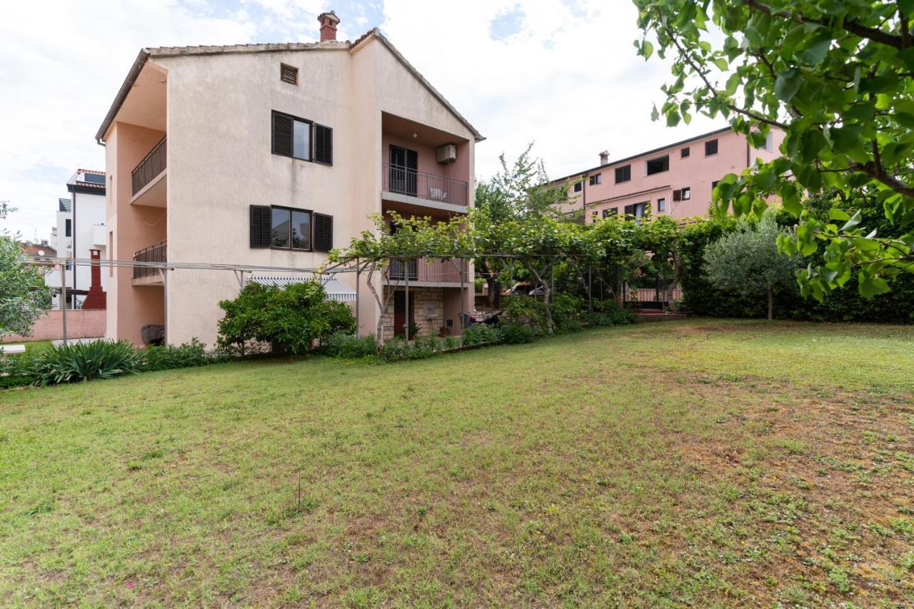 Apartment Milka 로비니 외부 사진