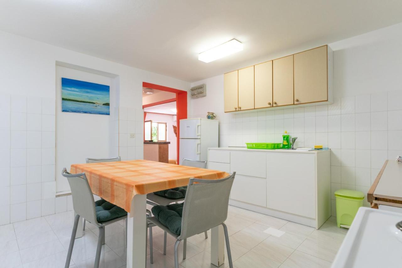 Apartment Milka 로비니 외부 사진